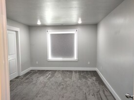 1809 N 400 W in Logan, UT - Building Photo