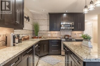 7-7 Gibson Pl in St Catharines, ON - Building Photo - Building Photo