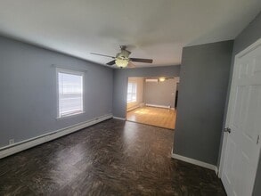 114 S Cedar St in Washington, IL - Building Photo - Building Photo