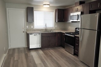 11025 16th Ave SW, Unit 202 in Seattle, WA - Foto de edificio - Building Photo