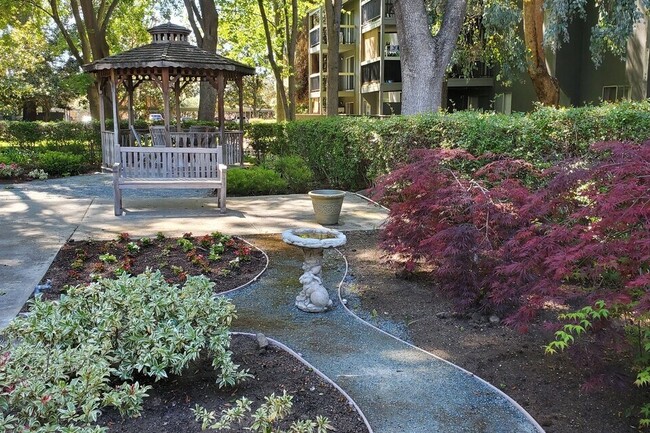 Victoria Gardens