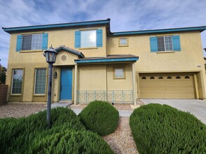 8091 Retriever Ave in Las Vegas, NV - Building Photo - Building Photo