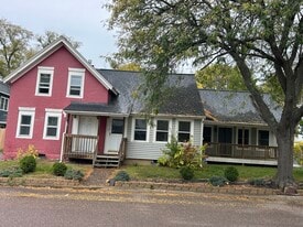 197 W Allen St in Winooski, VT - Building Photo