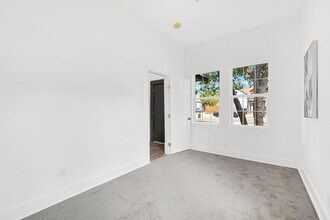 226 Porter St in San Antonio, TX - Building Photo - Building Photo