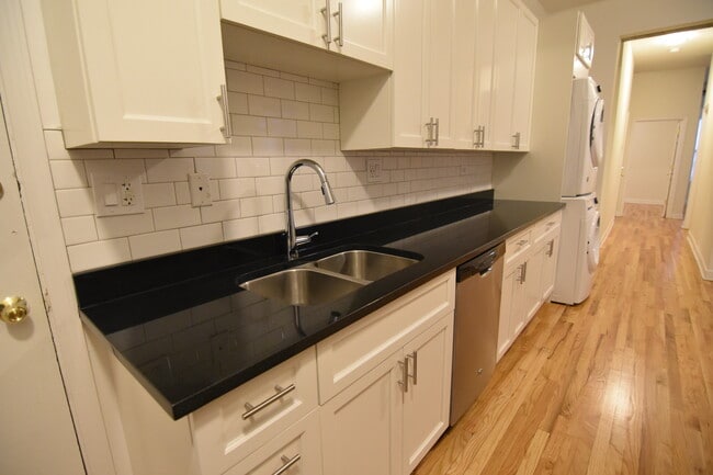 732 W. Grace / 3803-3809 N. Broadway