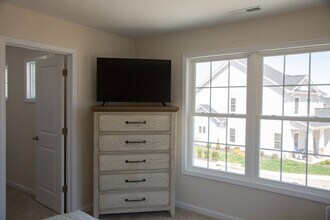 239 Louise Ln in Elliston, VA - Building Photo - Building Photo