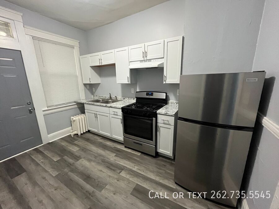 314 10th St in Racine, WI - Building Photo