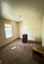 1613 E Johns Ave in Decatur, IL - Foto de edificio - Building Photo