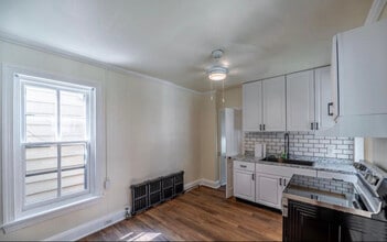 151 Chestnut St, Unit 2 in Pottstown, PA - Building Photo - Building Photo