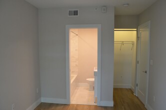 56 Saxton St, Unit 1 in Boston, MA - Building Photo - Building Photo