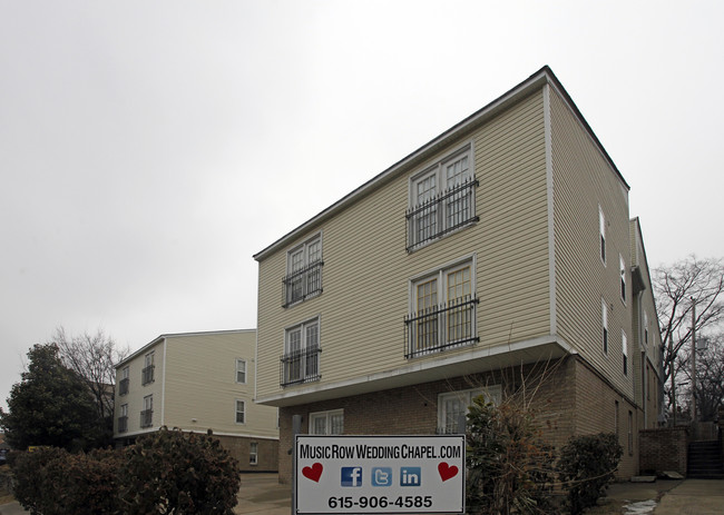 Music Row Apartments in Nashville, TN - Building Photo - Building Photo