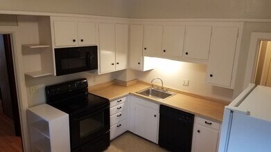 225 7th Ave SW in Rochester, MN - Building Photo - Building Photo