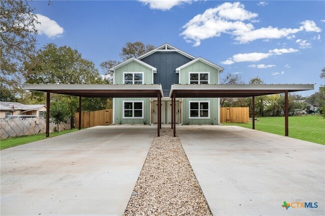 323 S Burnet St in Belton, TX - Building Photo - Building Photo