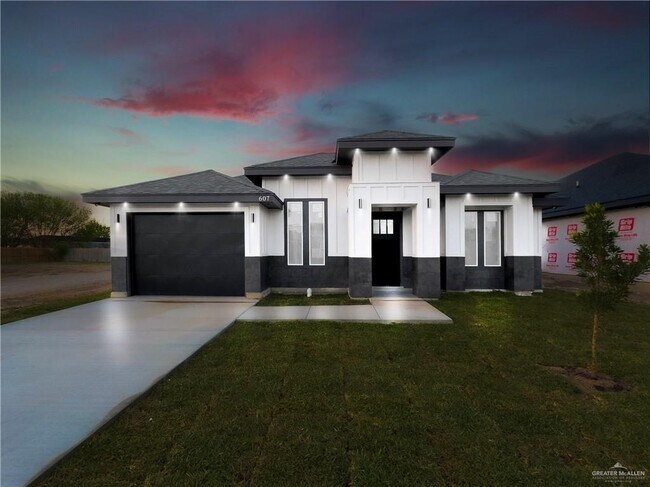 16 Tower Oak Dr in Alamo, TX - Building Photo - Building Photo