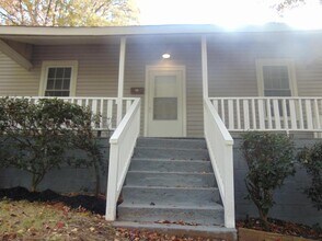 407 Connecticut Ave in Greer, SC - Building Photo - Building Photo