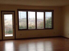 203 N Wightman St in Ashland, OR - Building Photo - Building Photo