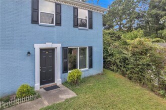 391 Charter Ct in Lawrenceville, GA - Building Photo - Building Photo
