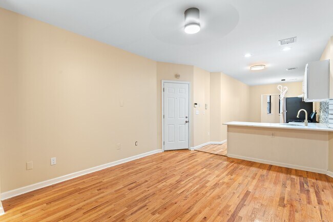 378 Baldwin Ave in Jersey City, NJ - Building Photo - Building Photo