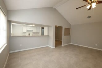 542 Connorvale Ln in Houston, TX - Foto de edificio - Building Photo