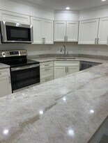 125 Pleasant St in Brookline, MA - Building Photo