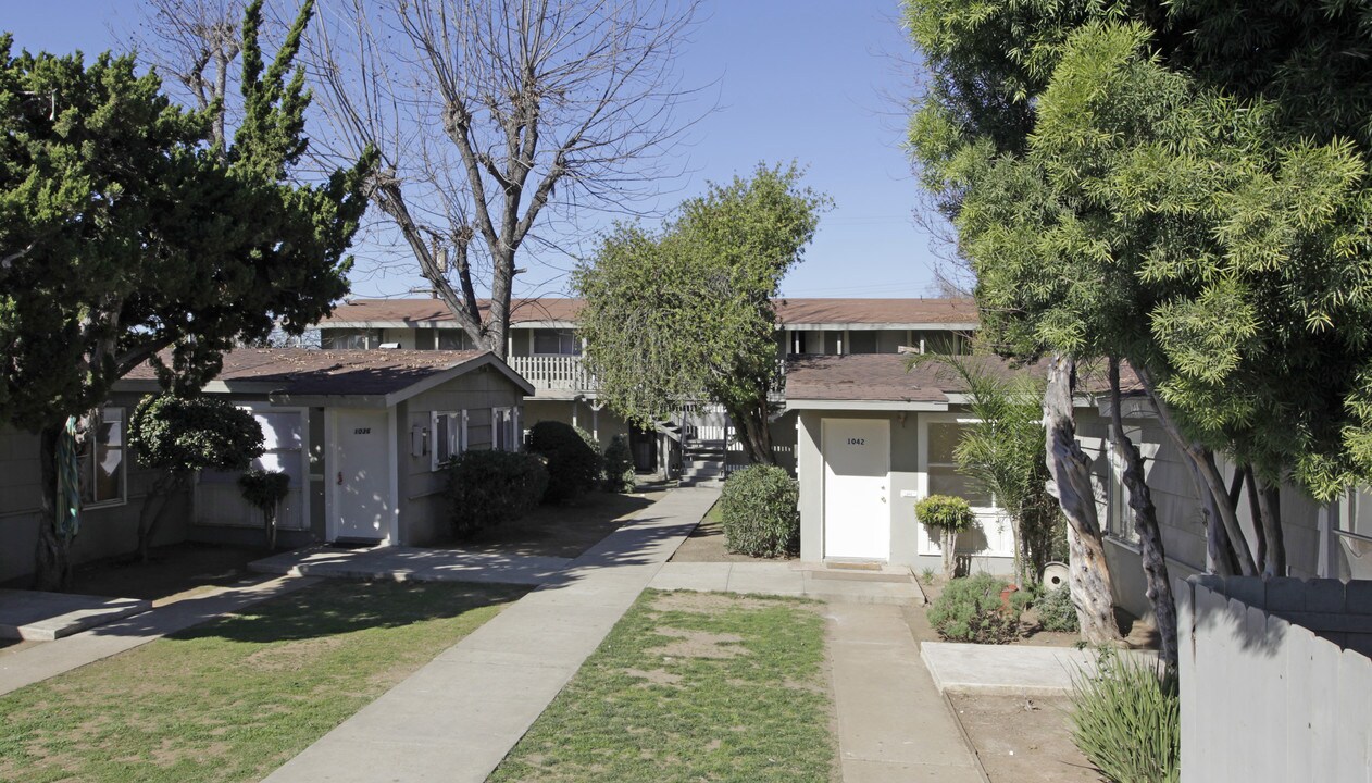 Grandville in Escondido, CA - Building Photo