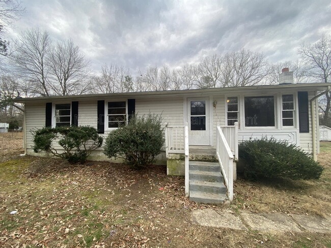 7258 Twin Cedars Dr in Woodford, VA - Building Photo - Building Photo