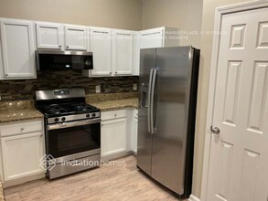 2682 Buena Vista Cir in Gainesville, GA - Building Photo - Building Photo