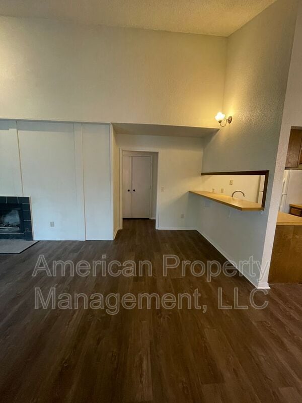 4405 S Gum Ave in Broken Arrow, OK - Building Photo - Building Photo