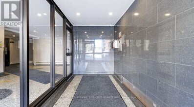 839 Roselawn Ave in Toronto, ON - Building Photo - Building Photo