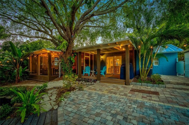 426 Eagles Nest Ln in Sarasota, FL - Building Photo - Building Photo