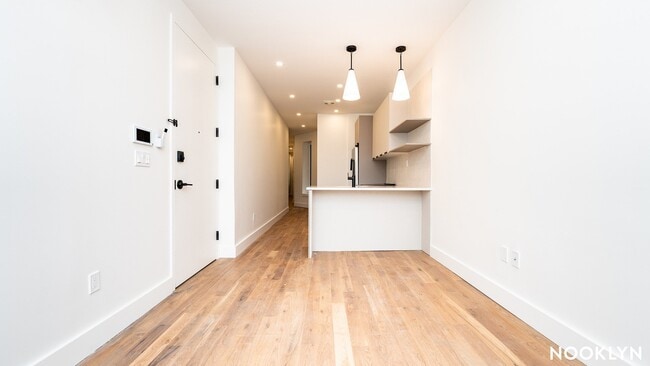 43 Kingston Ave, Unit 1a