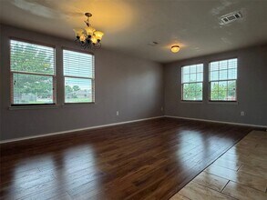 4600 Mountain Oak St in Fort Worth, TX - Foto de edificio - Building Photo