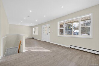 149 Lewis Ln in Wallkill, NY - Foto de edificio - Building Photo