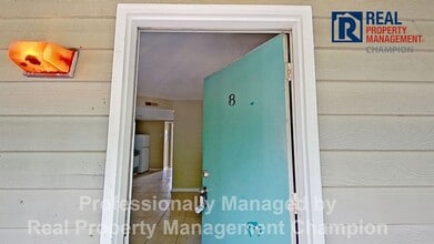 4750 Seahawk Ct in Wilmington, NC - Building Photo - Building Photo