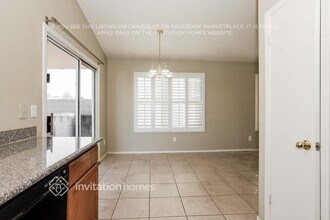 10460 W Reade Ave in Glendale, AZ - Building Photo - Building Photo