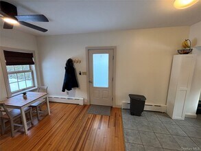 11 W Bridge St in Saugerties, NY - Building Photo - Building Photo