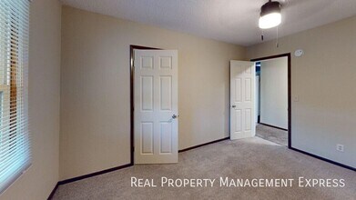 3 Bedroom 1 Bathroom Unit in Sioux Falls, SD - Building Photo - Building Photo