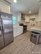 296 High St in Metuchen, NJ - Building Photo - Building Photo