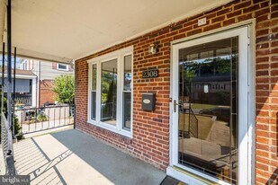 2308 Mary Baldwin Dr in Alexandria, VA - Building Photo