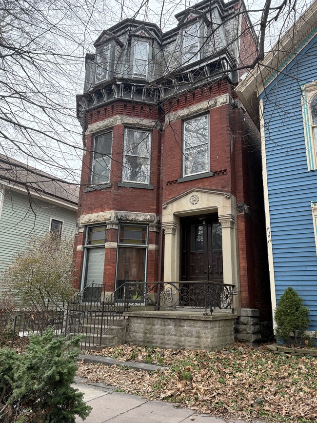 408 Franklin St, Unit 2