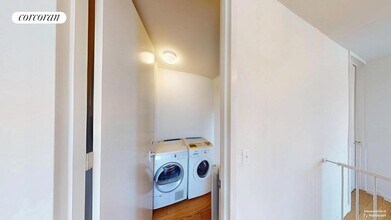 525 E 72nd St in New York, NY - Building Photo - Building Photo