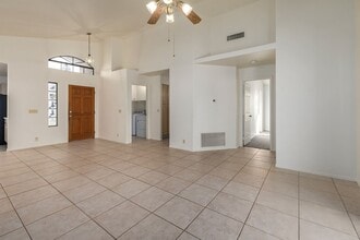 8910 N 114th Dr in Peoria, AZ - Building Photo - Building Photo