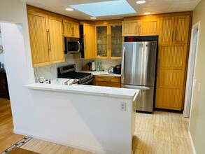 6880 Seaspray Ln in Carlsbad, CA - Building Photo - Building Photo