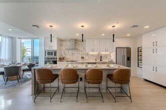 Gables Riverwalk in Fort Lauderdale, FL - Foto de edificio - Building Photo