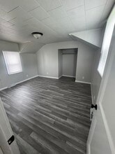123 S Madison St, Unit Lower unit in Evansville, WI - Building Photo - Building Photo