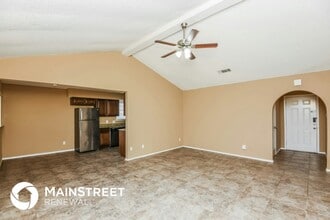 617 Park Center Blvd in Saginaw, TX - Foto de edificio - Building Photo