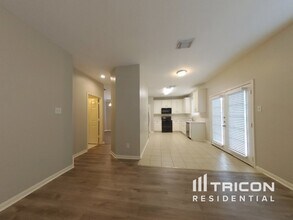 9003 Cypress Square Dr in Spring, TX - Building Photo - Building Photo