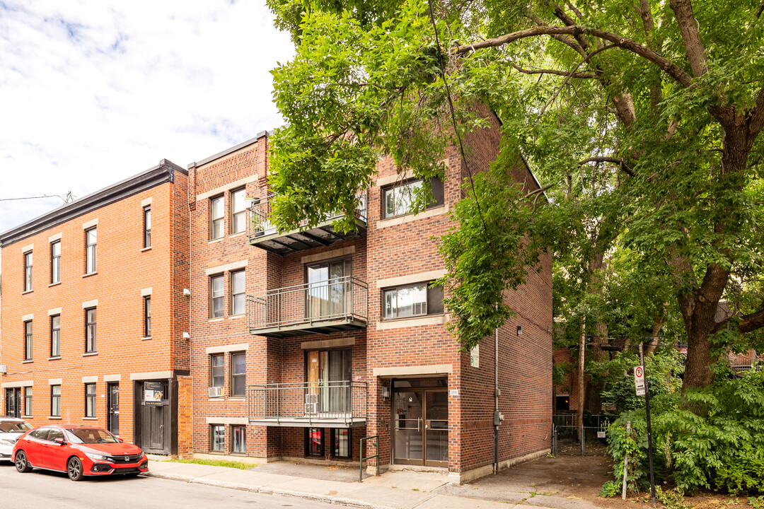 1881 Montcalm Rue in Montréal, QC - Building Photo