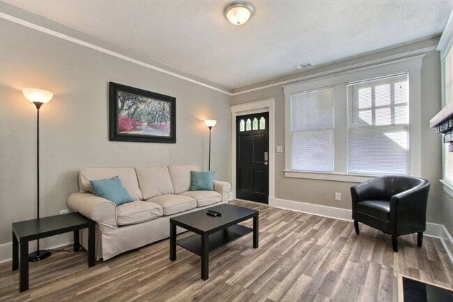 1330 E 39th St in Savannah, GA - Building Photo - Building Photo