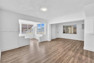 1824 NW 25th Ave in Fort Lauderdale, FL - Building Photo - Building Photo